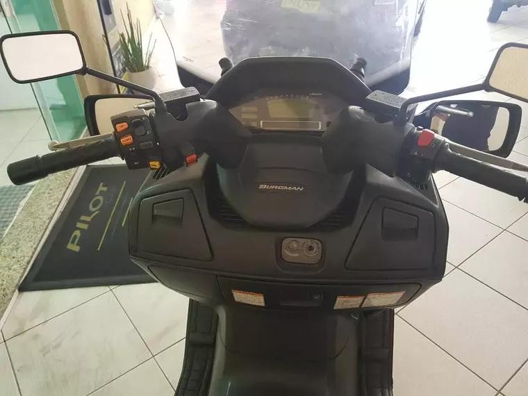 Suzuki Burgman Preto 8