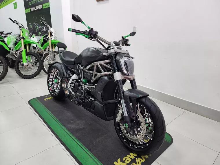 Ducati Xdiavel Preto 3