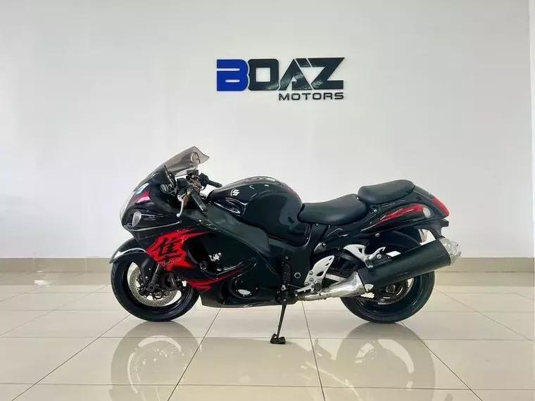 Suzuki GSX Preto 3