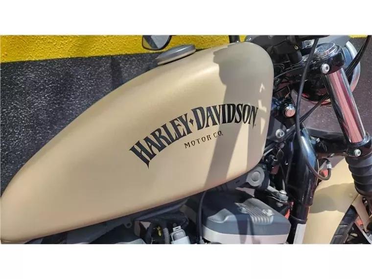 Harley-Davidson Sportster 883 Bege 13