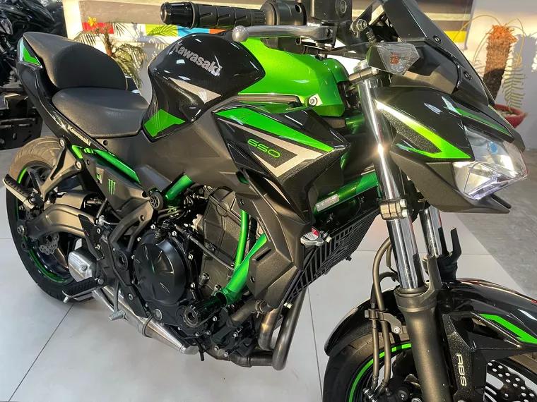 Kawasaki Z 650 Verde 3