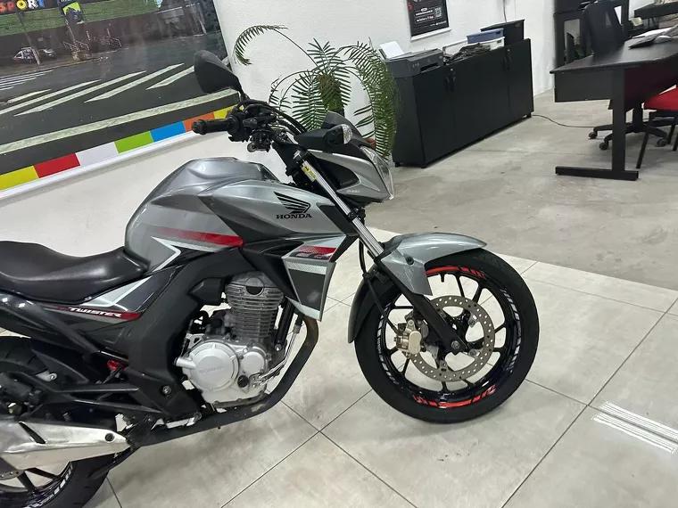 Honda CB Twister Branco 19