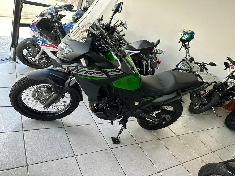 Kawasaki Versys Preto 20