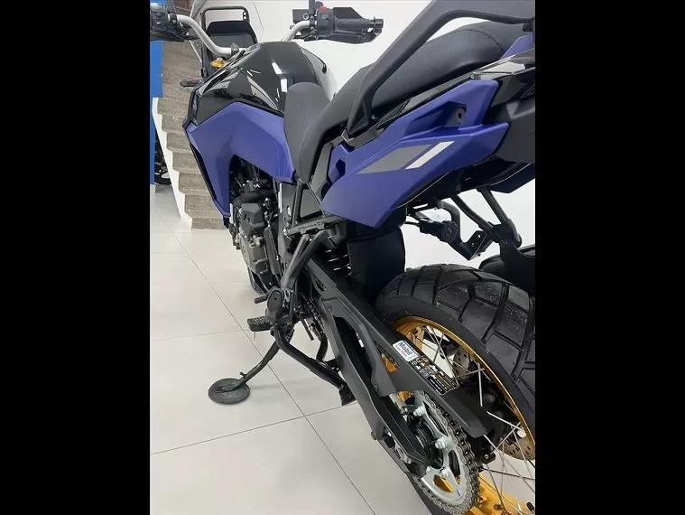 Suzuki V-Strom Preto 16