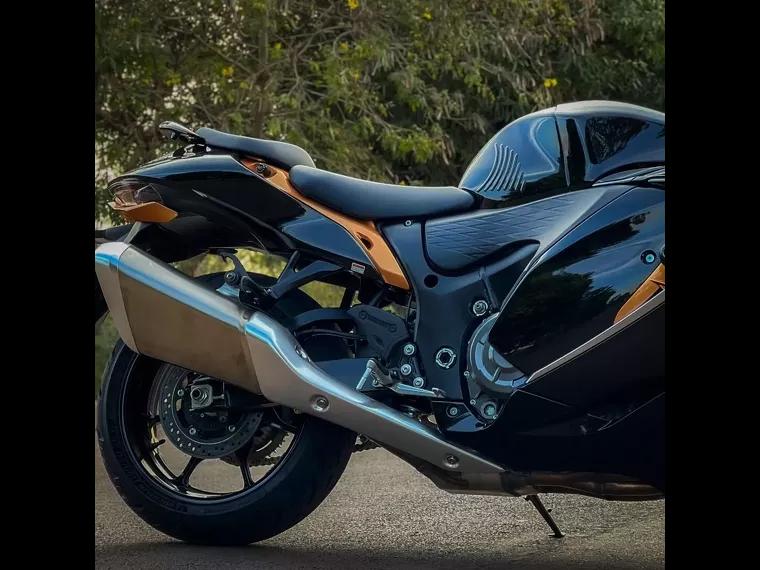 Suzuki GSX-R Preto 3