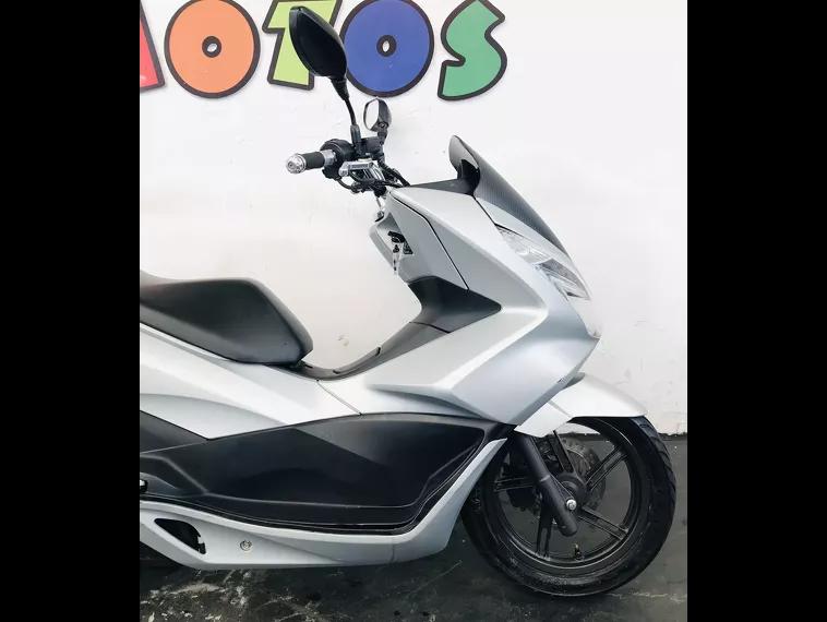 Honda PCX Cinza 2