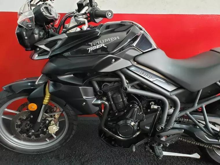 Triumph Tiger 800 Preto 13