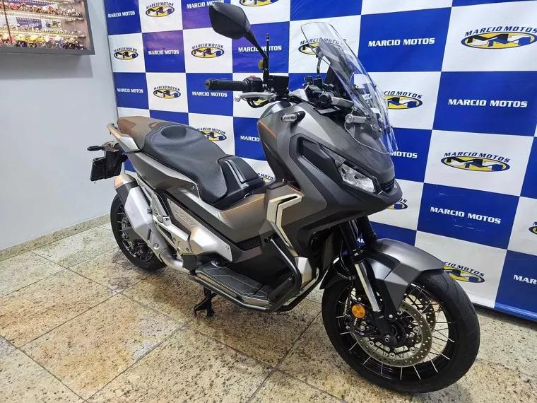 Honda X-Adv Cinza 17