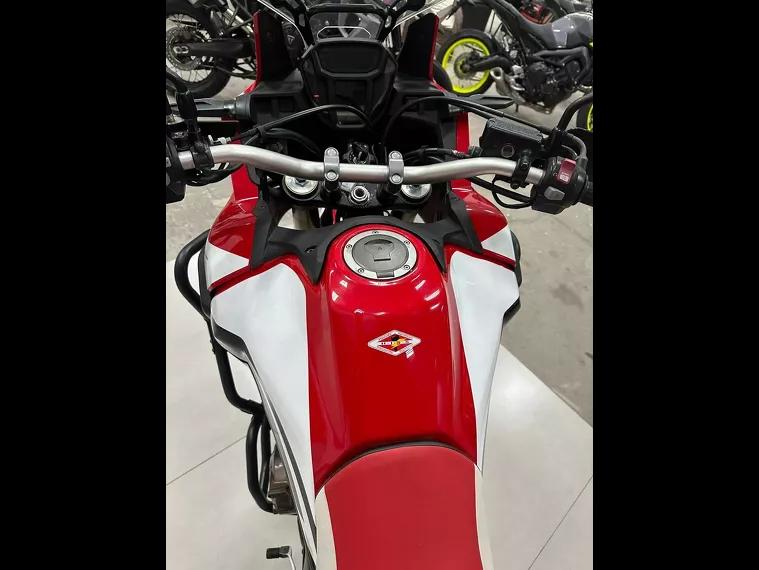 Honda CRF Vermelho 22