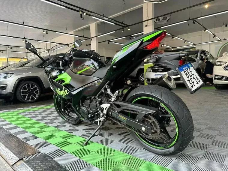 Kawasaki Ninja Preto 5