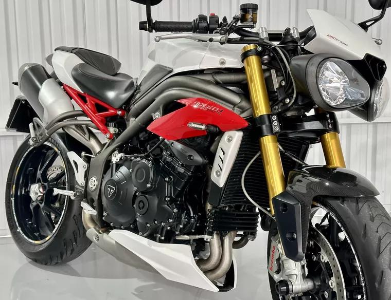 Triumph Speed Triple Branco 2