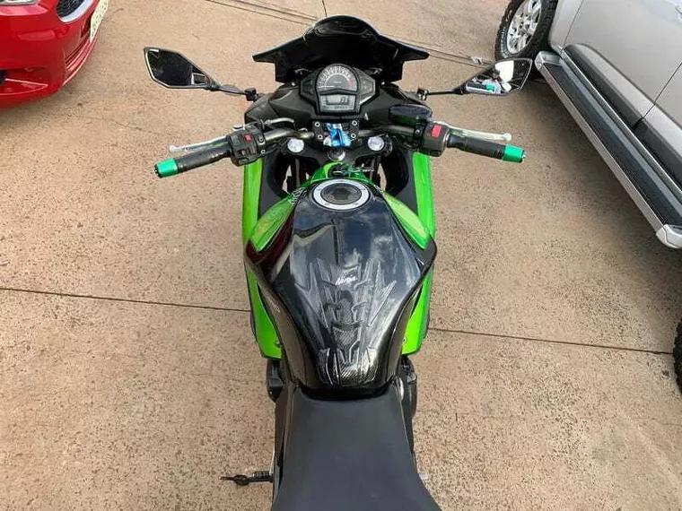 Kawasaki Ninja Verde 5