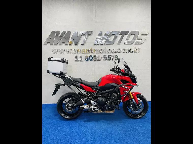 Yamaha MT-09 Vermelho 2