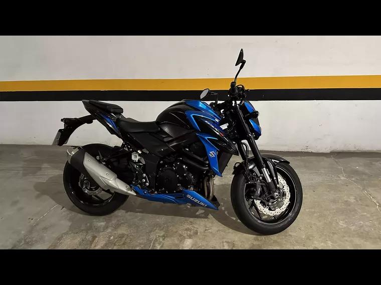 Suzuki GSX-S Azul 1