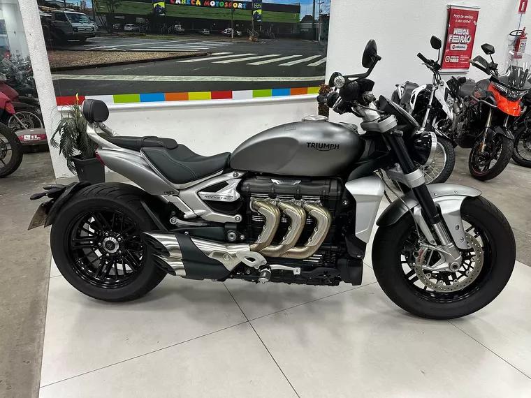 Triumph Rocket III Prata 22