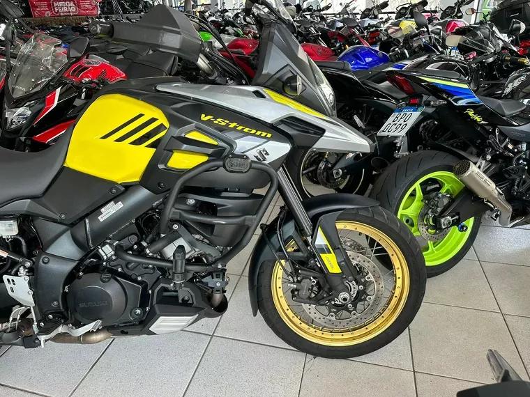 Suzuki V-Strom Amarelo 1