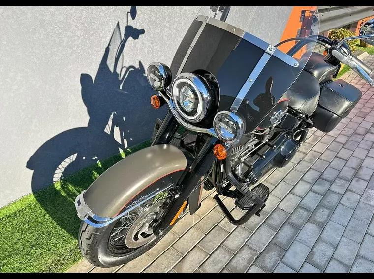 Harley-Davidson Heritage Cinza 9