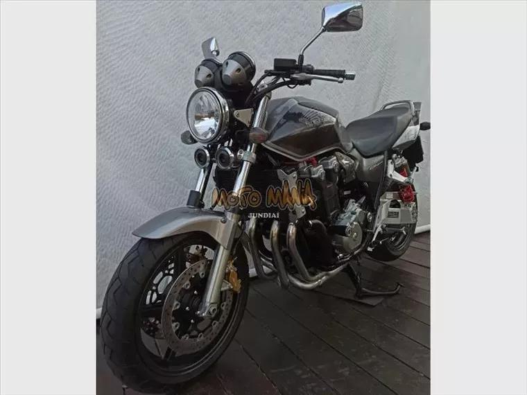 Honda CB 1300 Prata 13