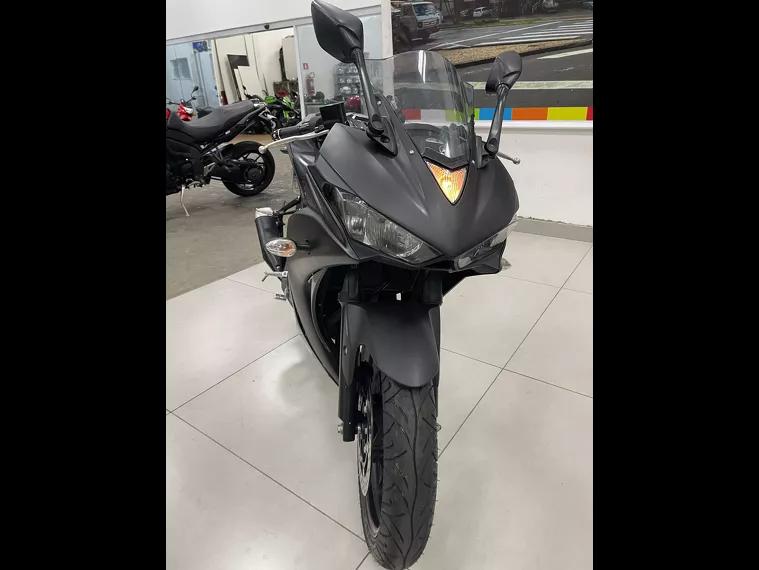 Yamaha YZF R3 Preto 8