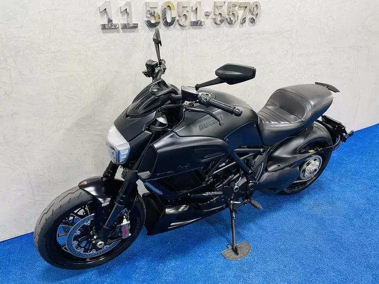 Ducati Diavel Preto 18