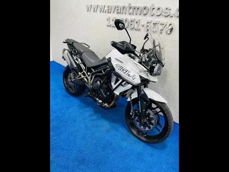 Triumph Tiger 800 Branco 4