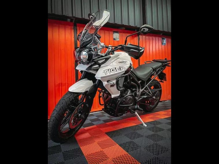 Triumph Tiger 800 Branco 1