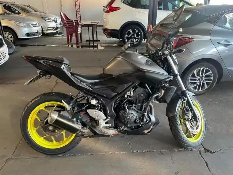 Yamaha MT-03 Cinza 1