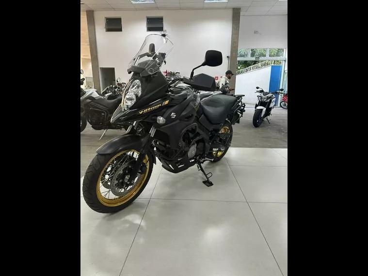 Suzuki V-Strom Preto 25