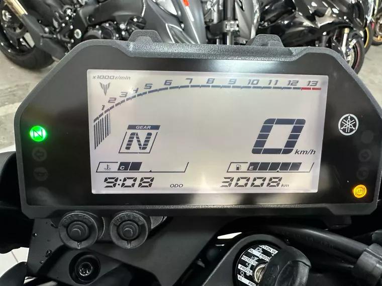 Yamaha MT-03 Cinza 2