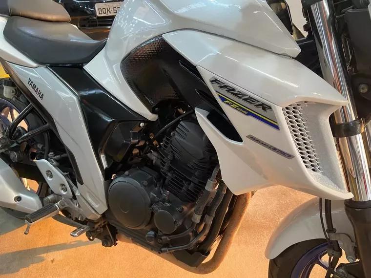 Yamaha Fazer 250 Branco 8