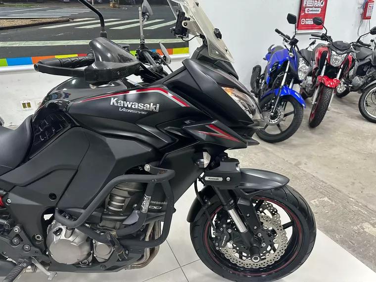 Kawasaki Versys Preto 4