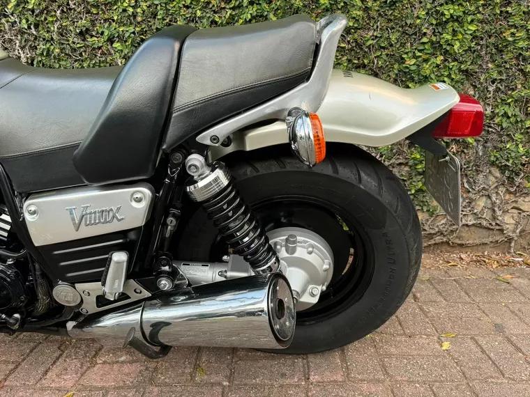 Yamaha VMax Cinza 5