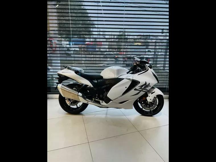 Suzuki GSX Branco 2