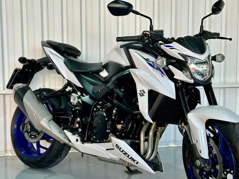 Suzuki GSX-S Branco 2