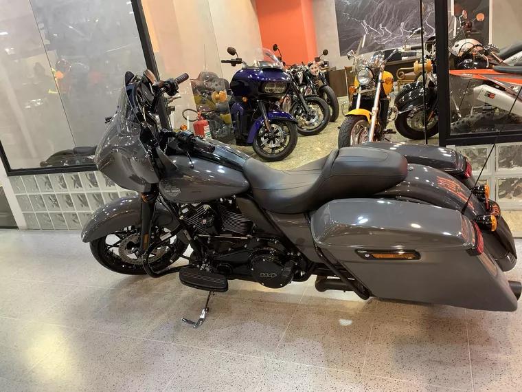 Harley-Davidson Street Glide Cinza 5