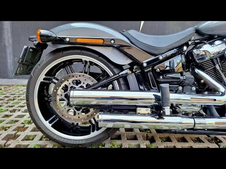 Harley-Davidson Breakout Cinza 9