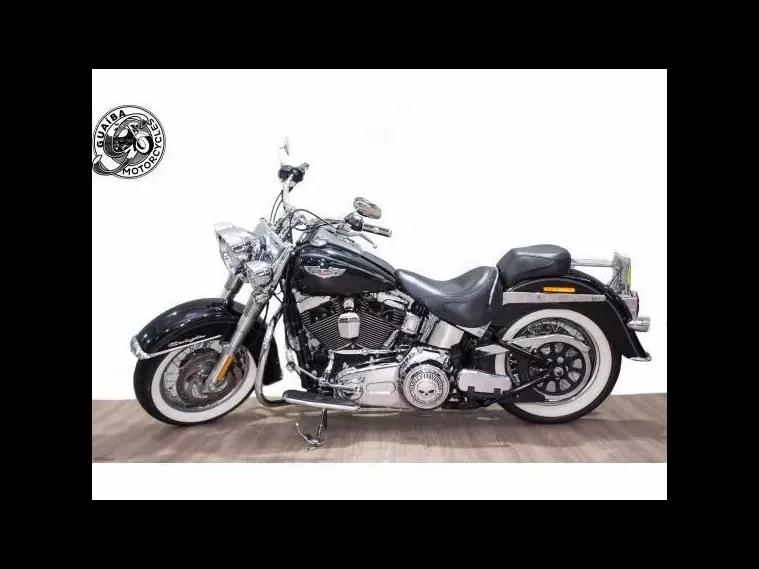 Harley-Davidson Deluxe Prata 2