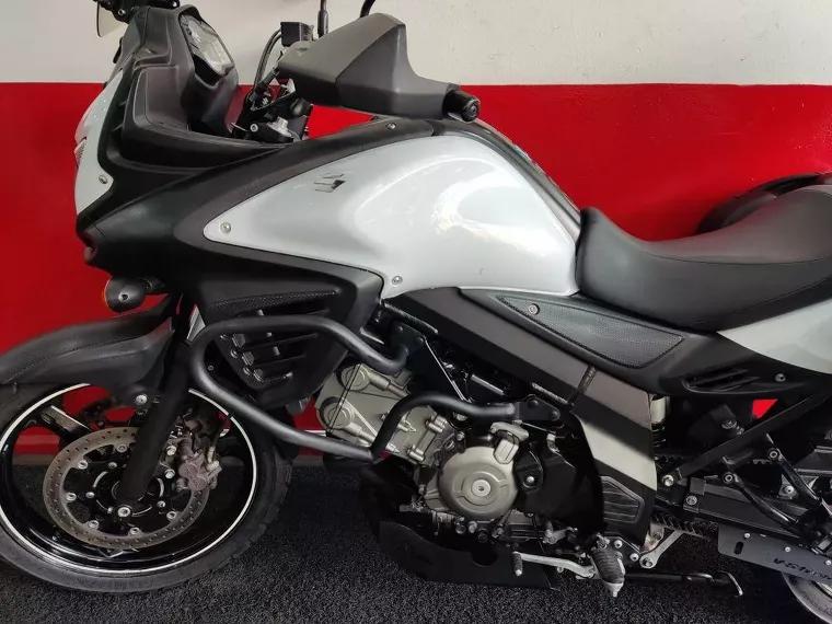 Suzuki V-Strom Branco 12