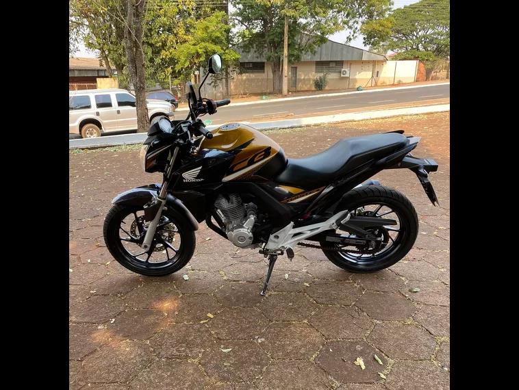 Honda CB Twister Dourado 7