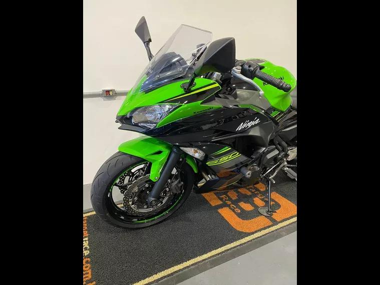 Kawasaki Ninja Verde 8