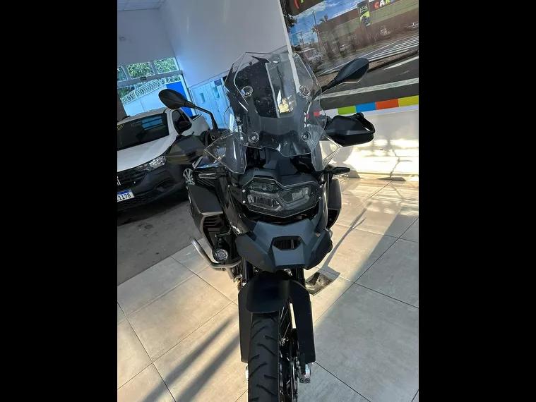 BMW F 850 Preto 18