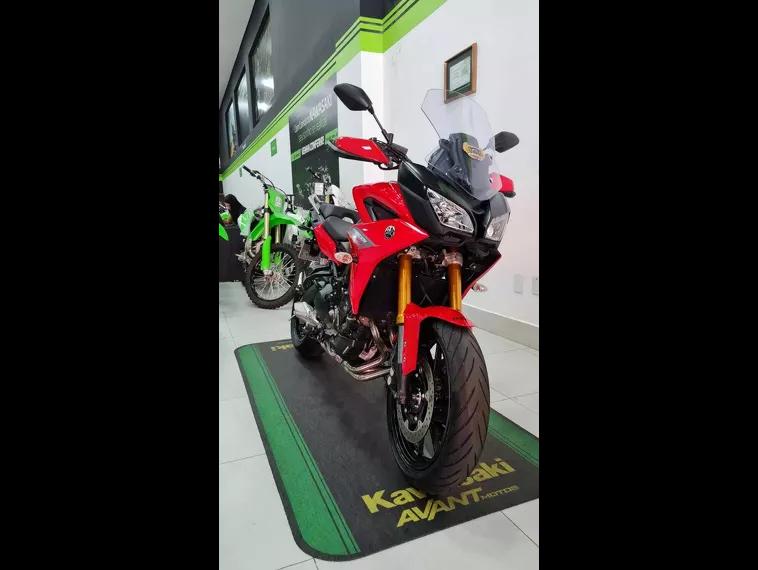 Yamaha Tracer 900 Vermelho 2