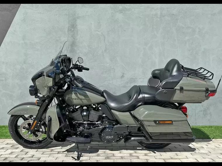 Harley-Davidson Ultra Limited Verde 6