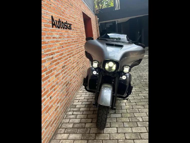 Harley-Davidson Ultra Limited Cinza 18