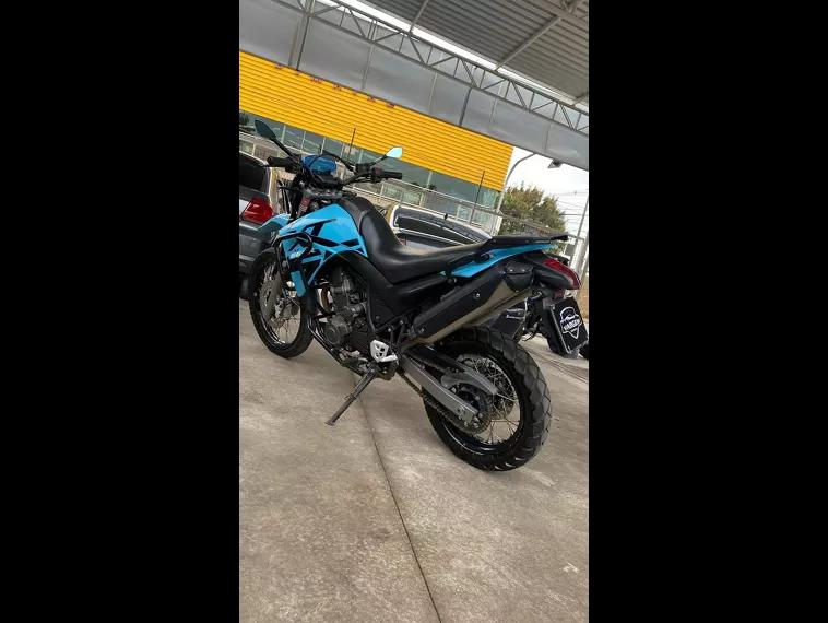 Yamaha XT 660 Azul 4