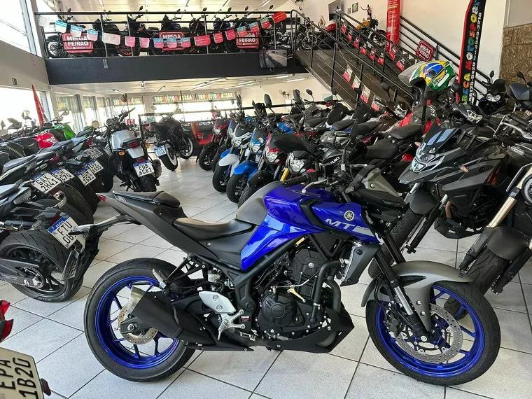 Yamaha MT-03 Azul 10