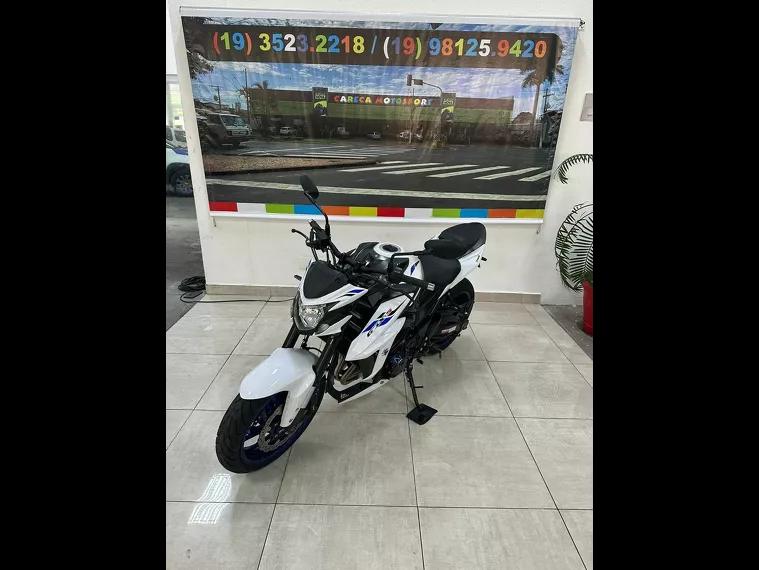 Suzuki GSX-S Branco 25