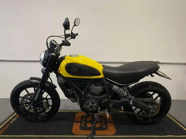 Ducati Scrambler Preto 3