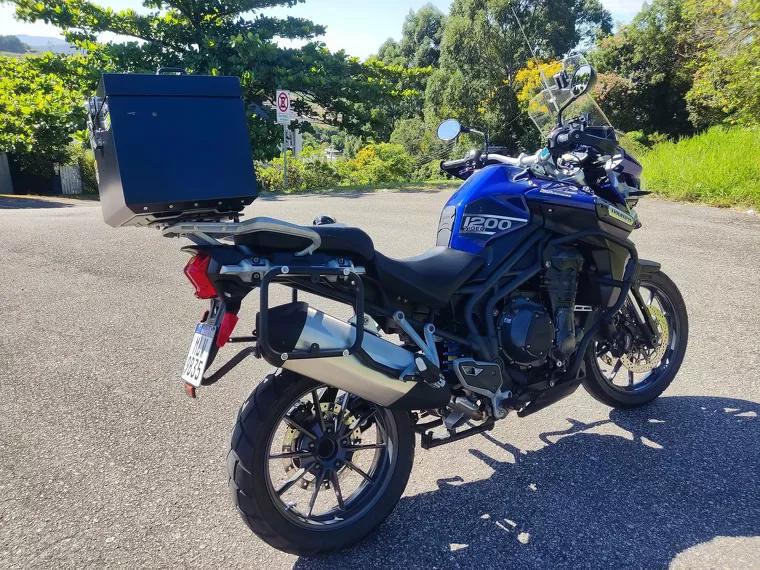 Triumph Tiger 1200 Azul 8