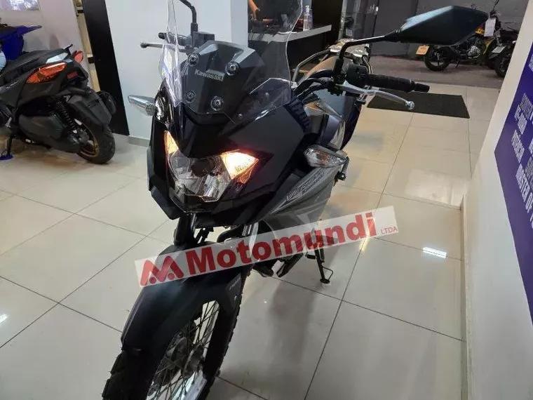 Kawasaki Versys Preto 11